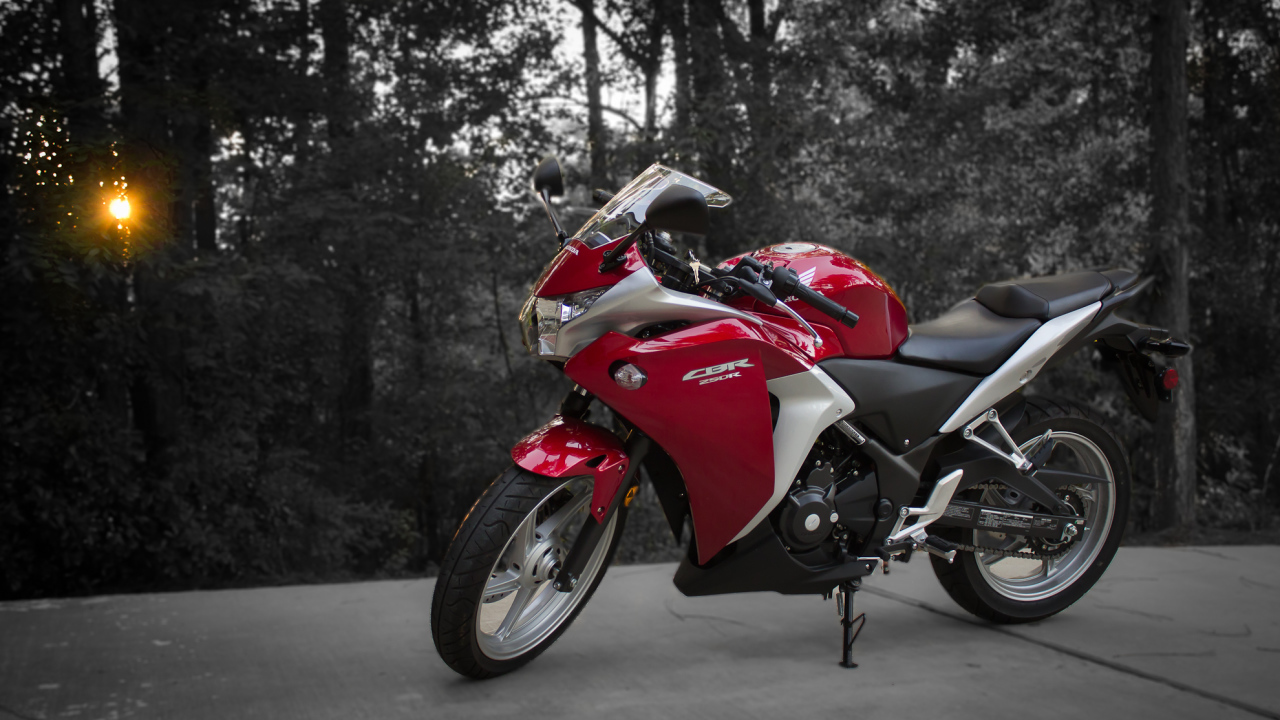 Невероятно быстрый мотоцикл Honda CBR 250 R