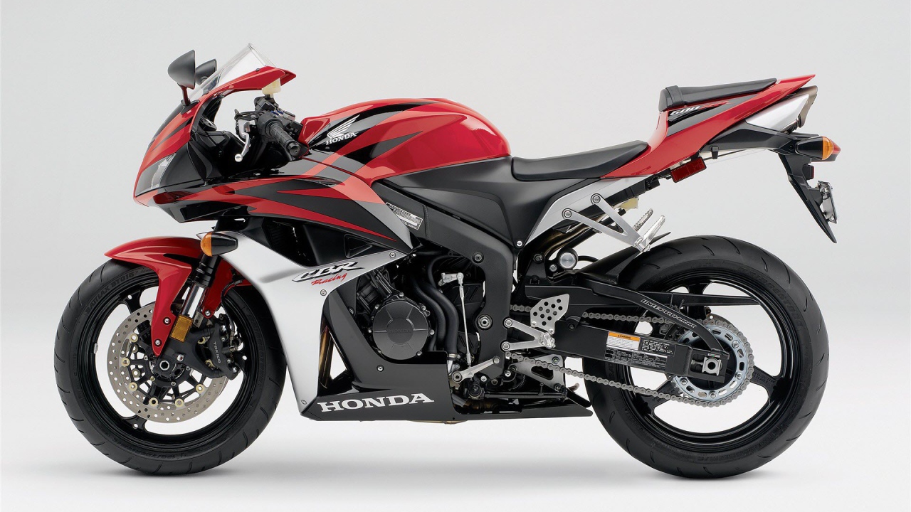 Невероятно быстрый мотоцикл Honda CBR 600 RR