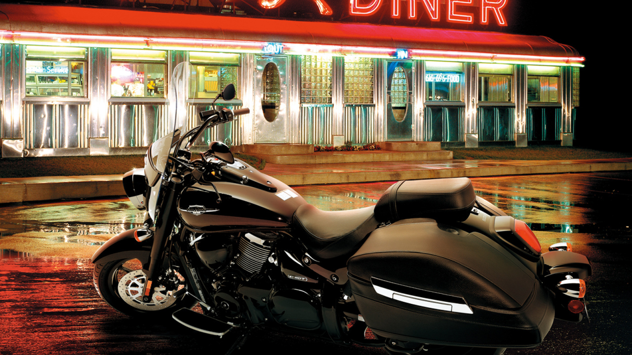 Невероятно быстрый мотоцикл Suzuki Intruder C1500T