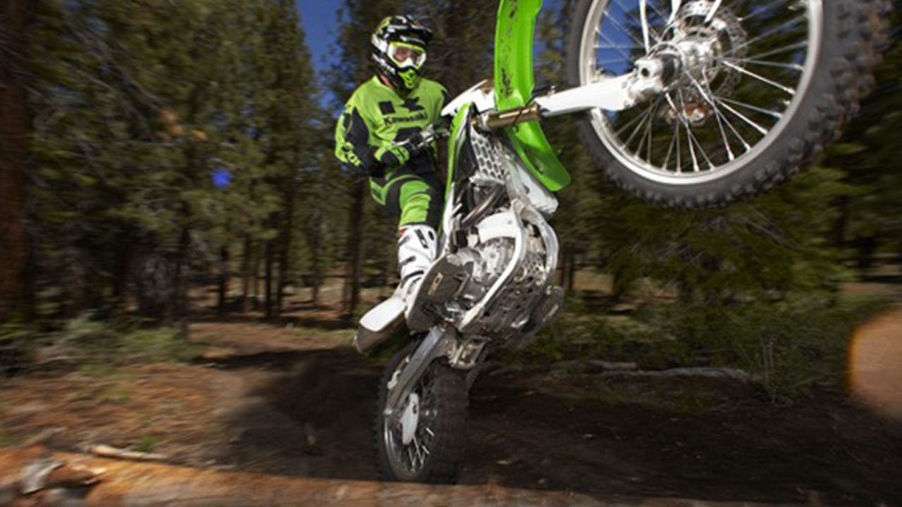 Новый мотоцикл Kawasaki KLX 450 R