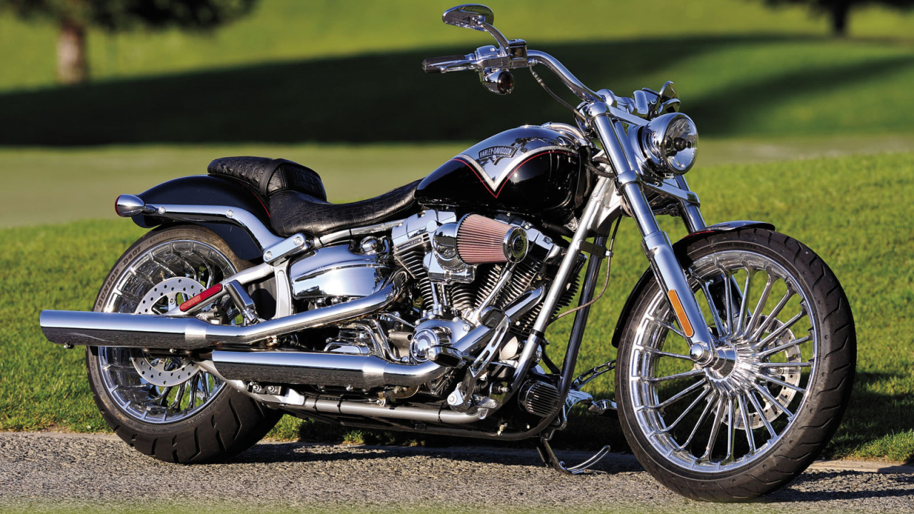 Новый мотоцикл Harley-Davidson Softail Breakout