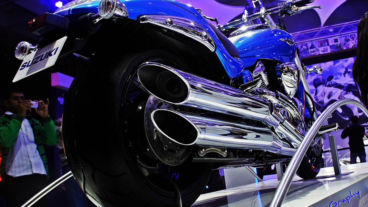 Популярный мотоцикл Suzuki  Intruder C1500T