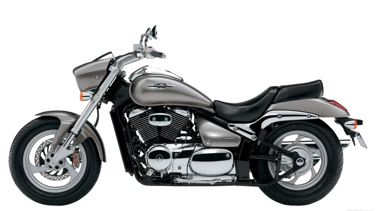 Популярный мотоцикл Suzuki  Intruder M800
