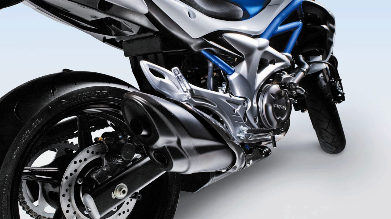 Надежный мотоцикл Suzuki SFV 650