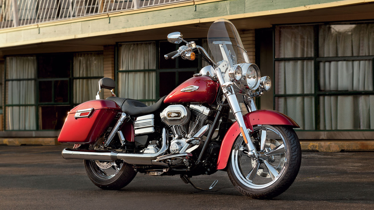 Надежный мотоцикл Harley-Davidson Dyna Switchback