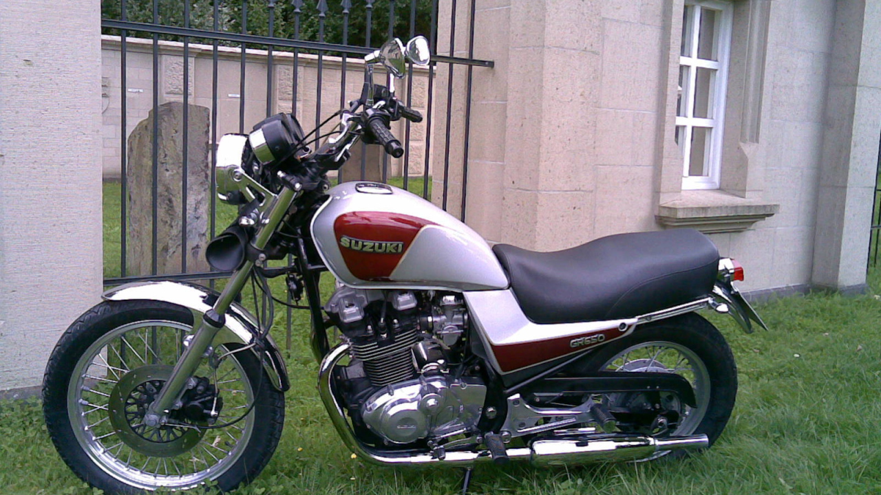Мотоцикл Suzuki модели RV 125