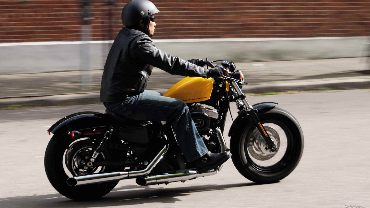 Тест-драйв мотоцикла Harley-Davidson XL 1200X Sportster Forty-Eight