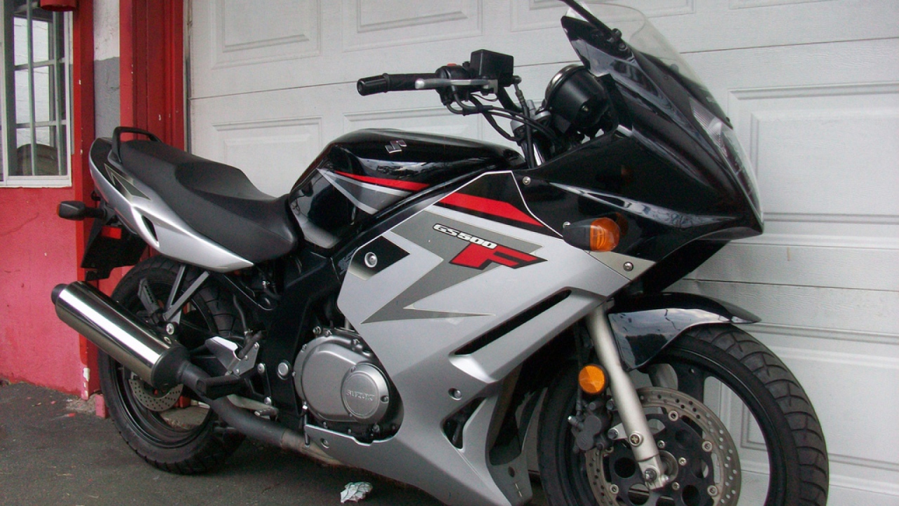 Тест-драйв мотоцикла Suzuki  GS 500 F