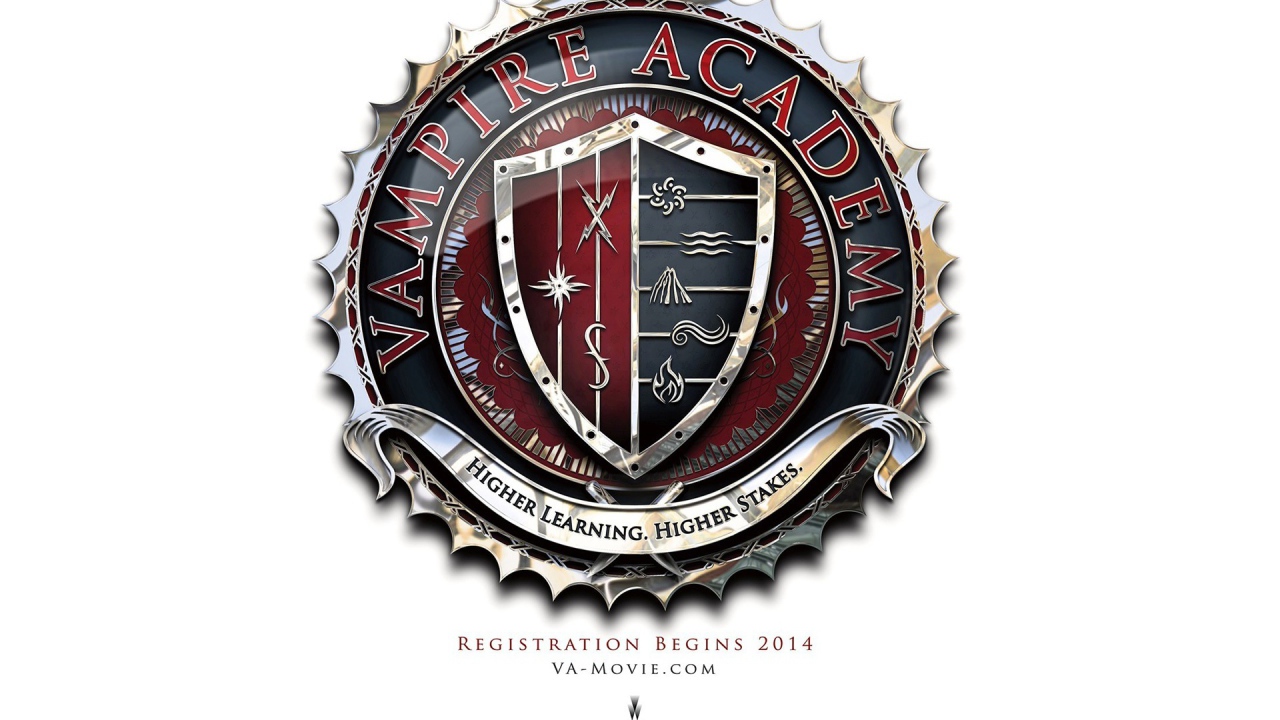 Момент из фильма Академия вампиров