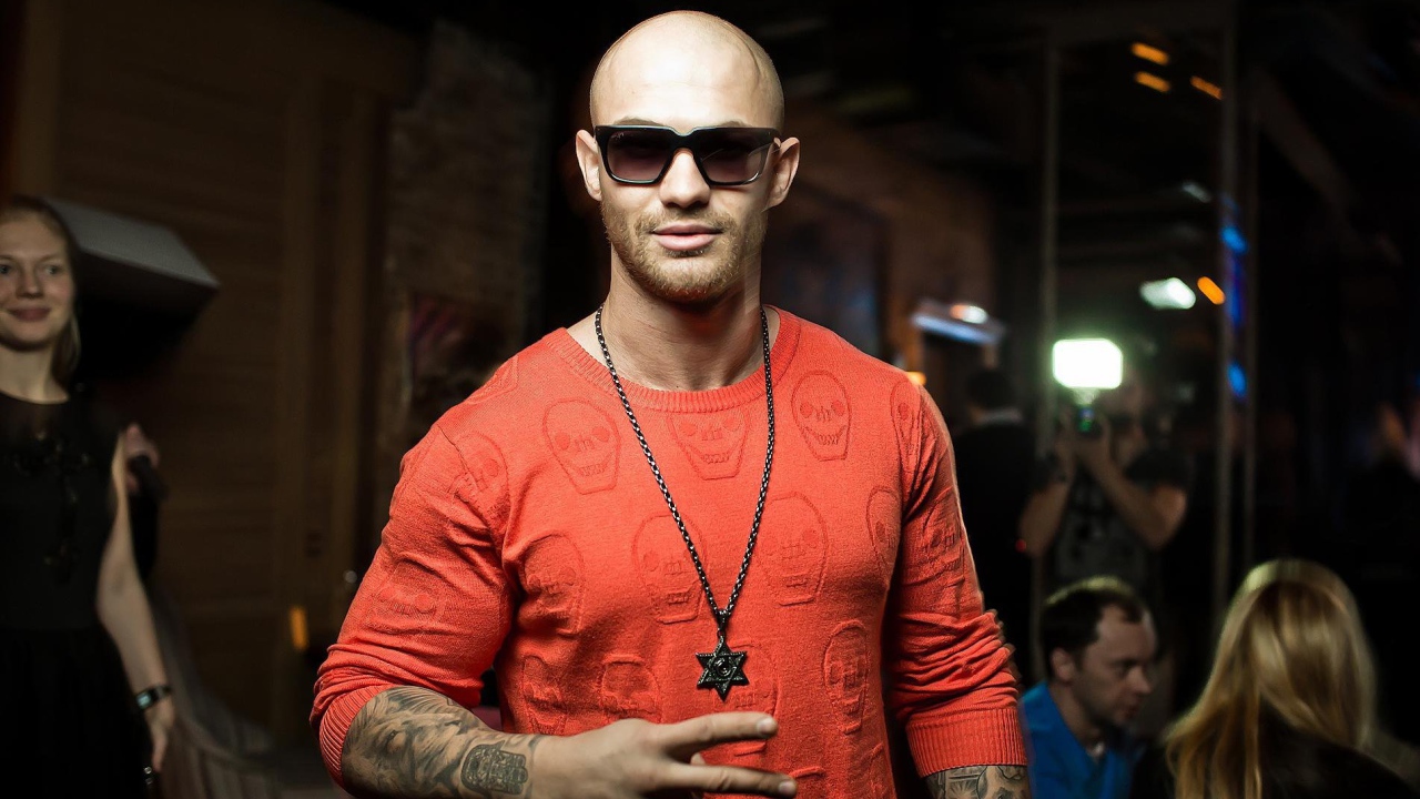 Егор Крид постригся