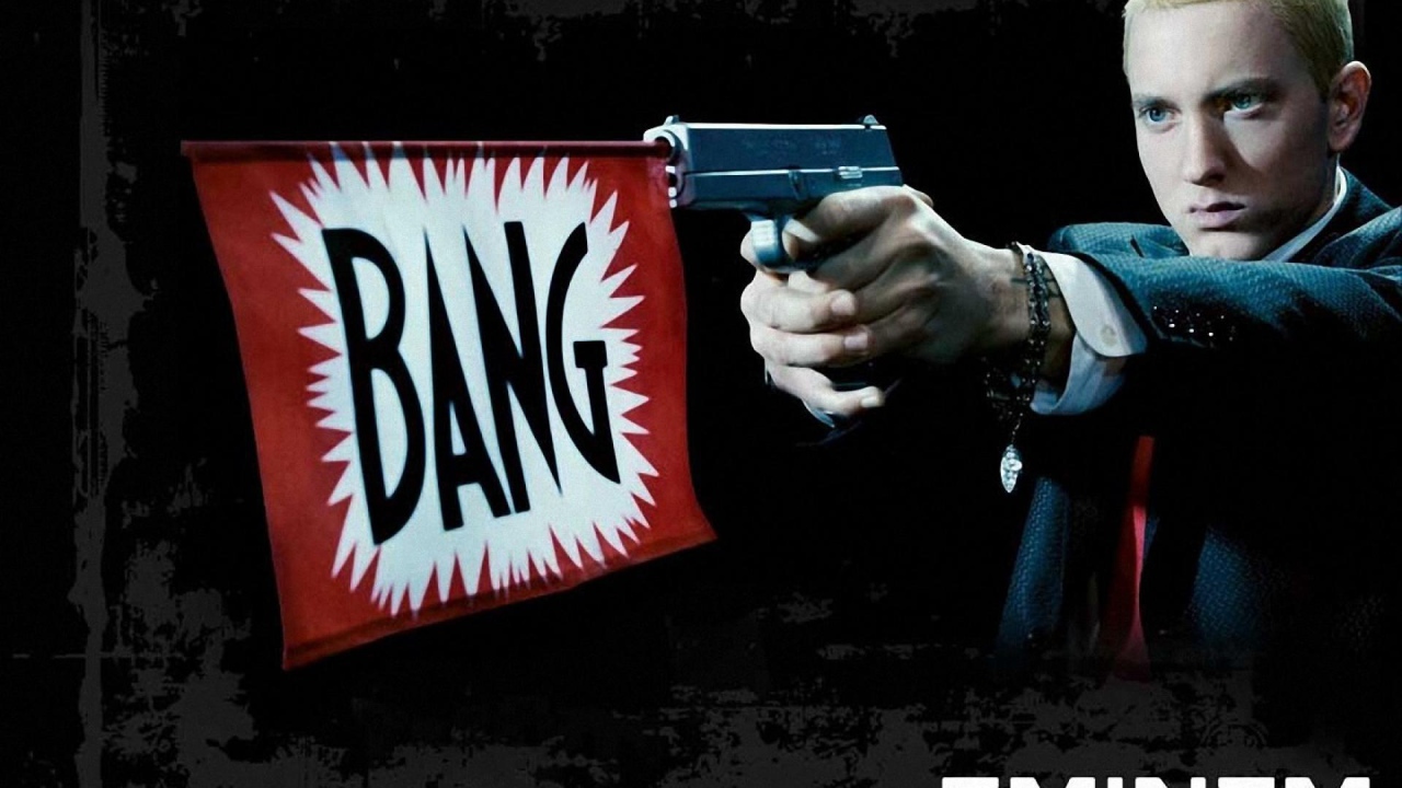 Eminem с пистолетом