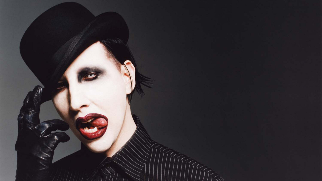 Marilyn Manson в шляпе