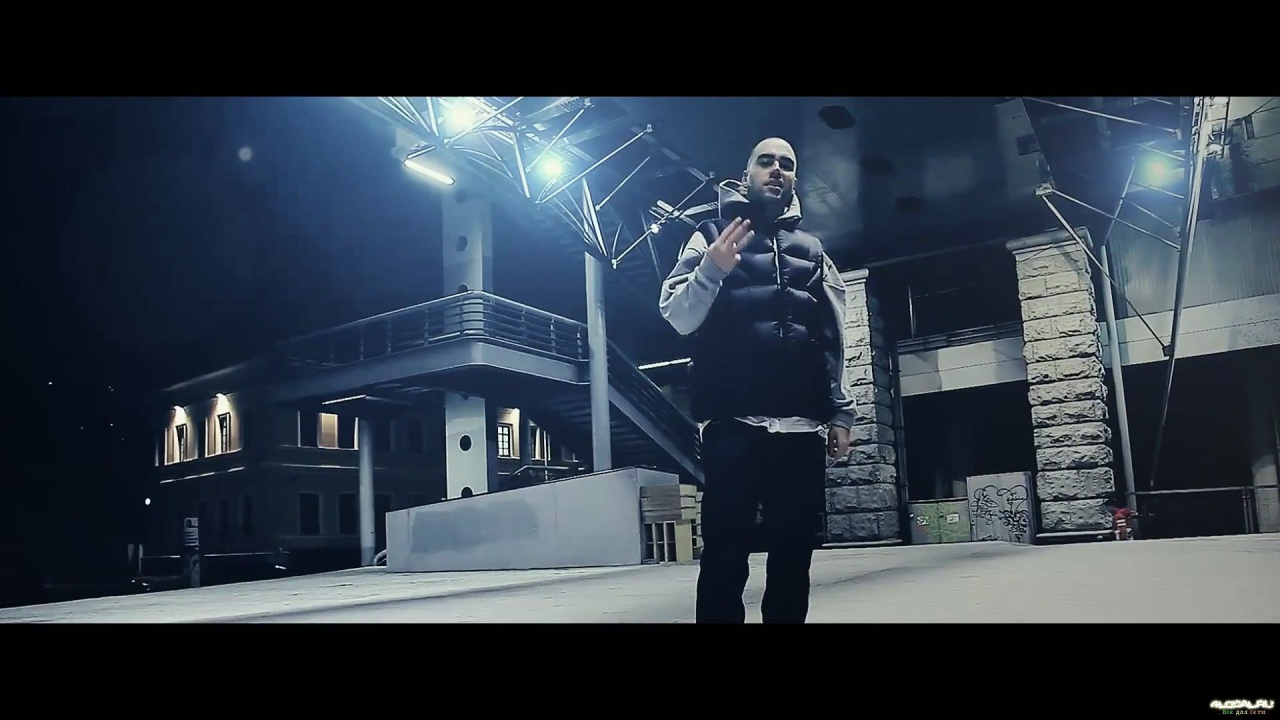 SLIM находится в студии