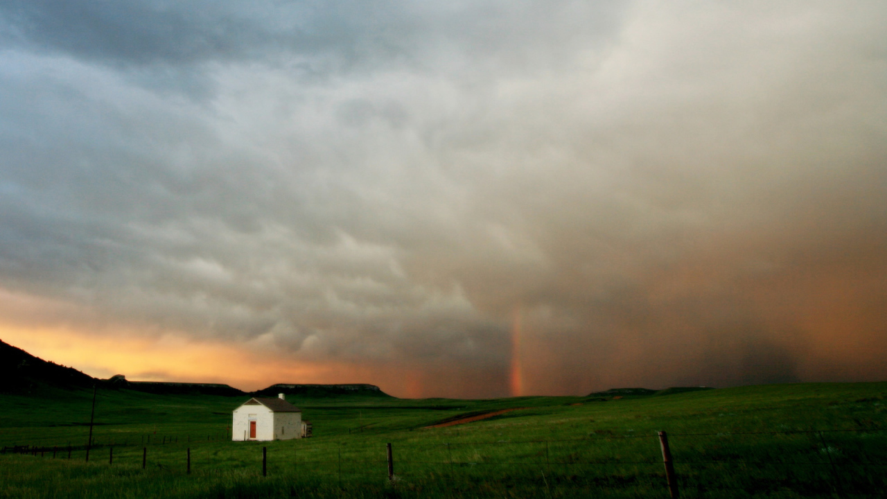 Надвигается торнадо