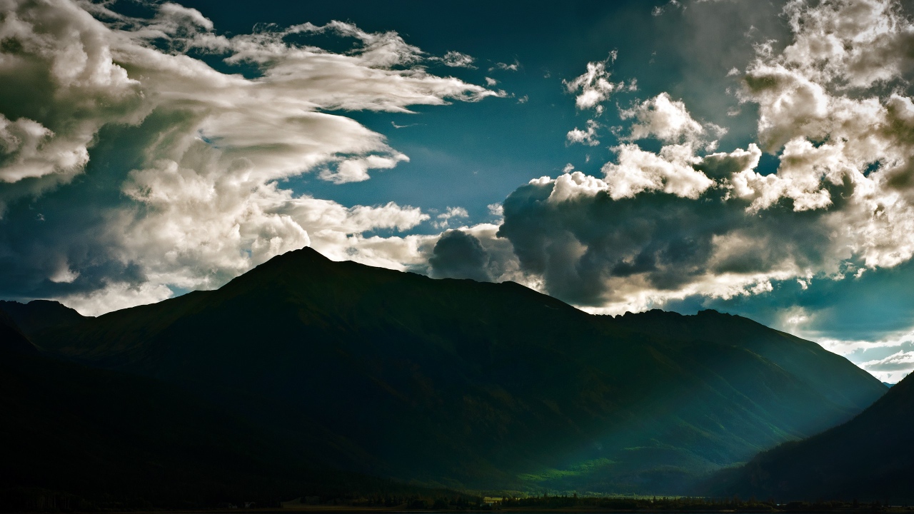 Облака над горами