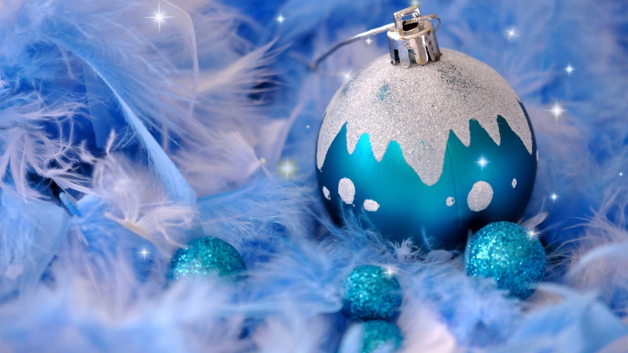 Синий шарик на Новый год