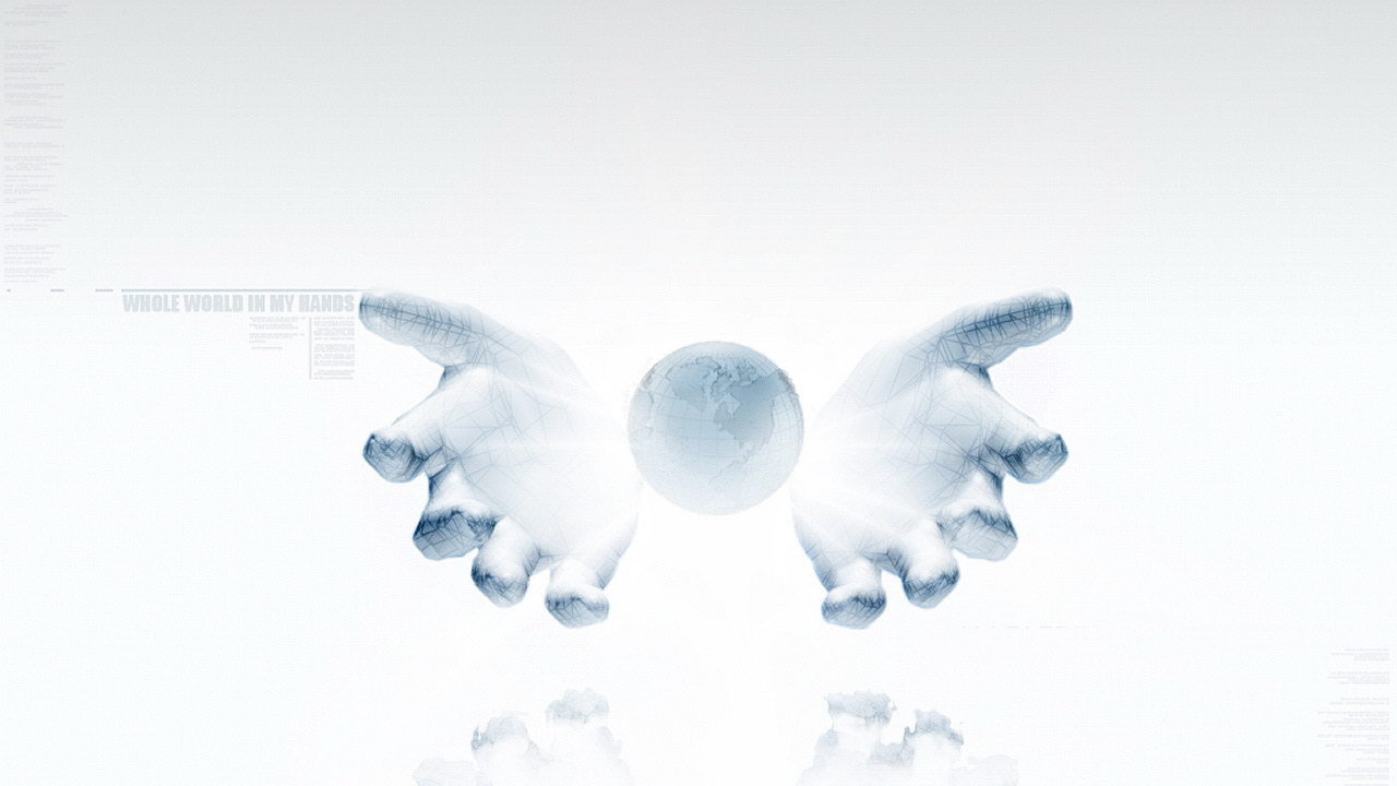 Руки держат планету