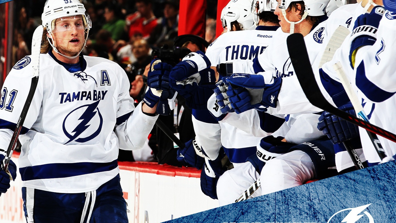 Хоккеист Стивен Стэмкос и его команда