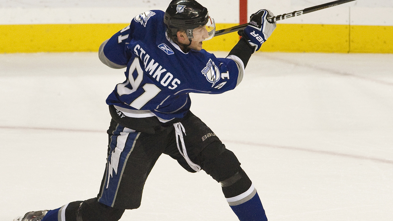 Лучший Хоккеист Тампа-Бэй Стивен Стэмкос