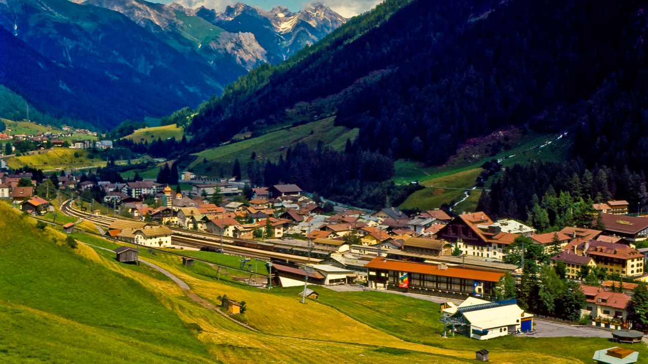 Город на горнолыжном курорте Сант Антон, Австрия