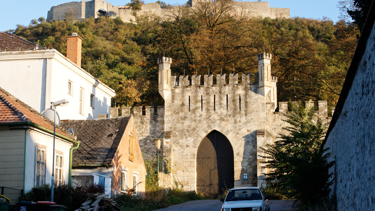 Ворота крепости в городе Гайнберг, Австрия