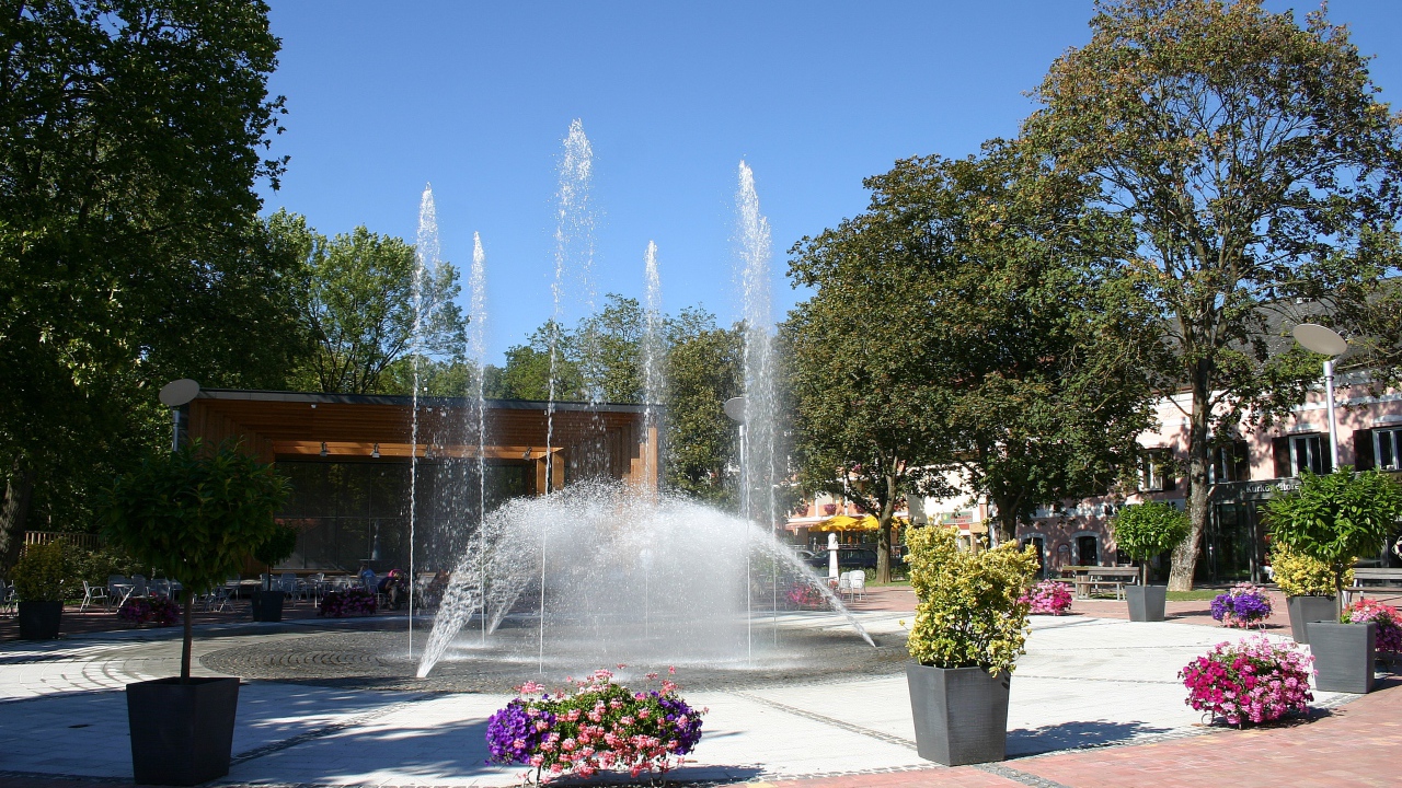 Фонтан на курорте Бад Татцмансдорф, Австрия