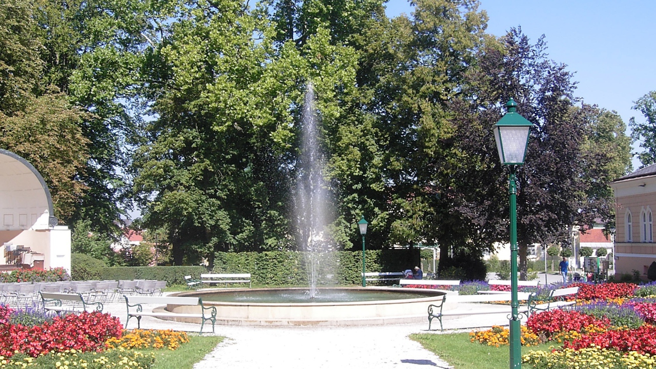 Фонтан на курорте Бад Халль, Австрия