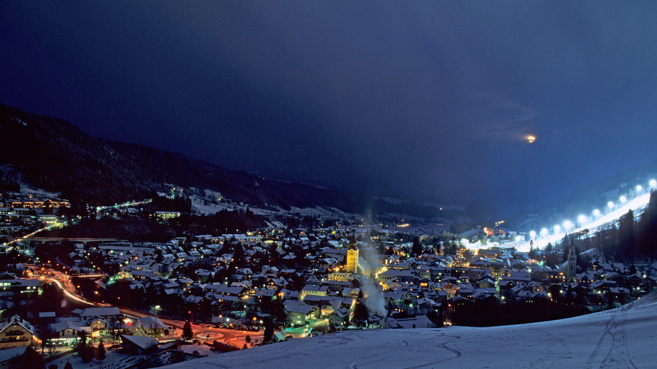 Ночь на горнолыжном курорте Шладминг, Австрия