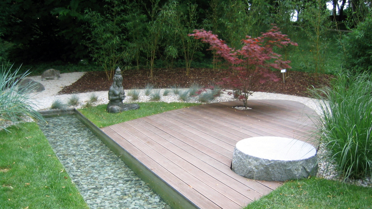 Скульптура в парке на курорте Бад Халль, Австрия