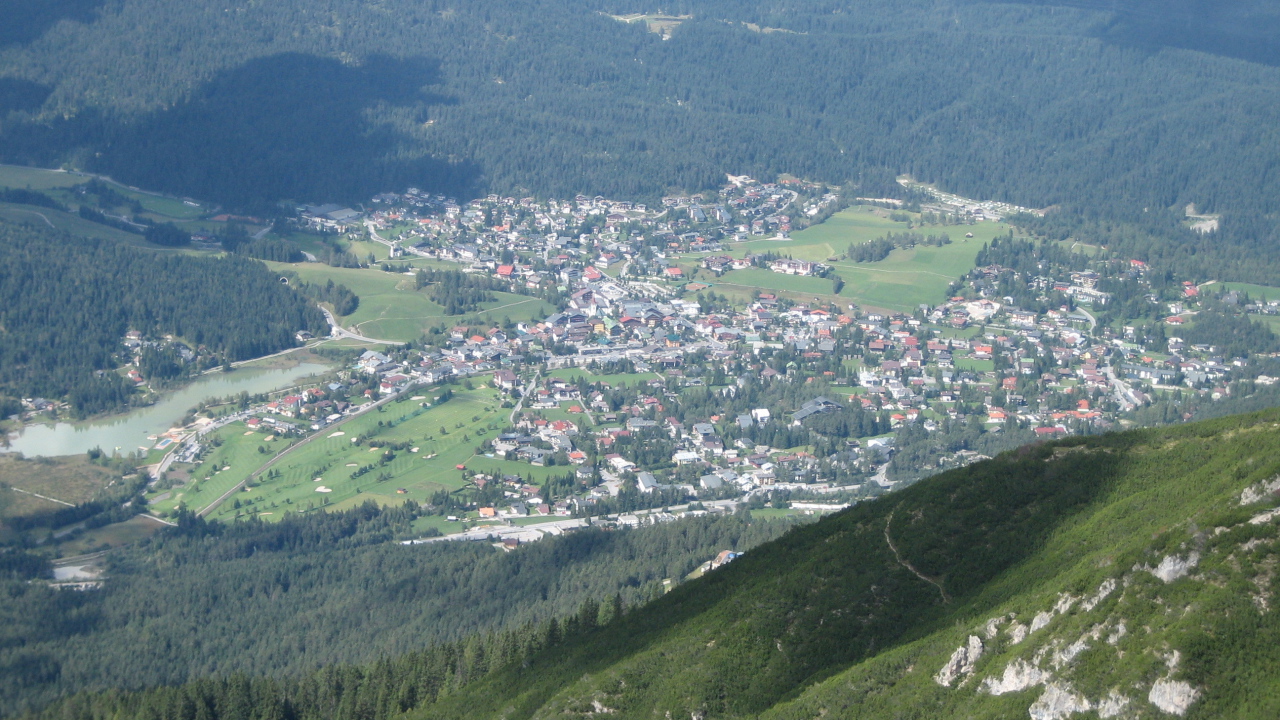 Летний пейзаж на курорте Зеефельд, Австрия