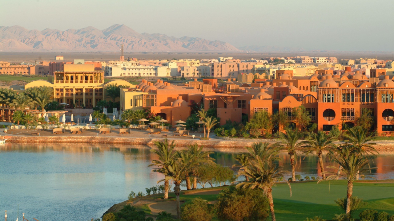 Панорама города на курорте Эль Гуна, Египет