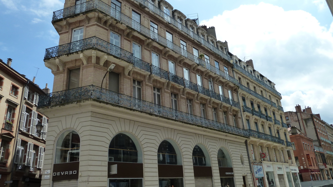 Красивое здание в Эльзасе, Франция