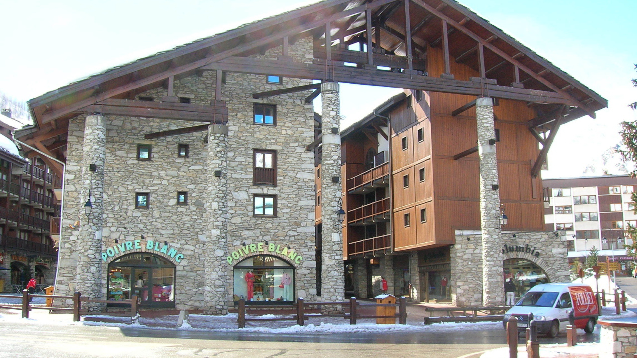 Центр на горнолыжном курорте Валь д'Изер, Франция