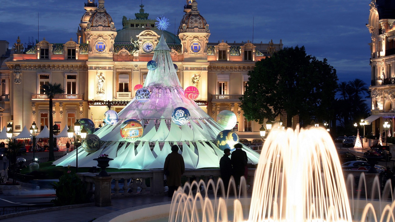 Фонтан в Монако