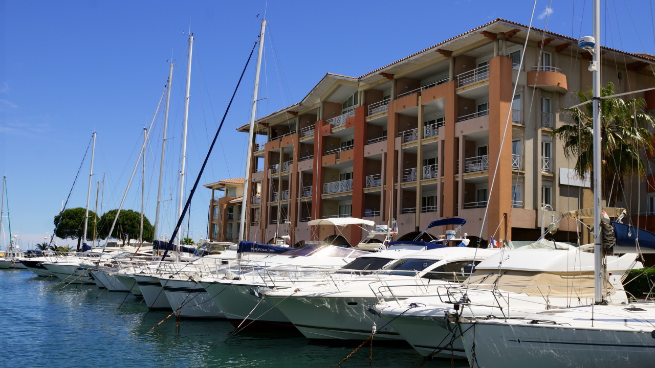 Отдых на курорте Порт Де Фрежюс, Франция