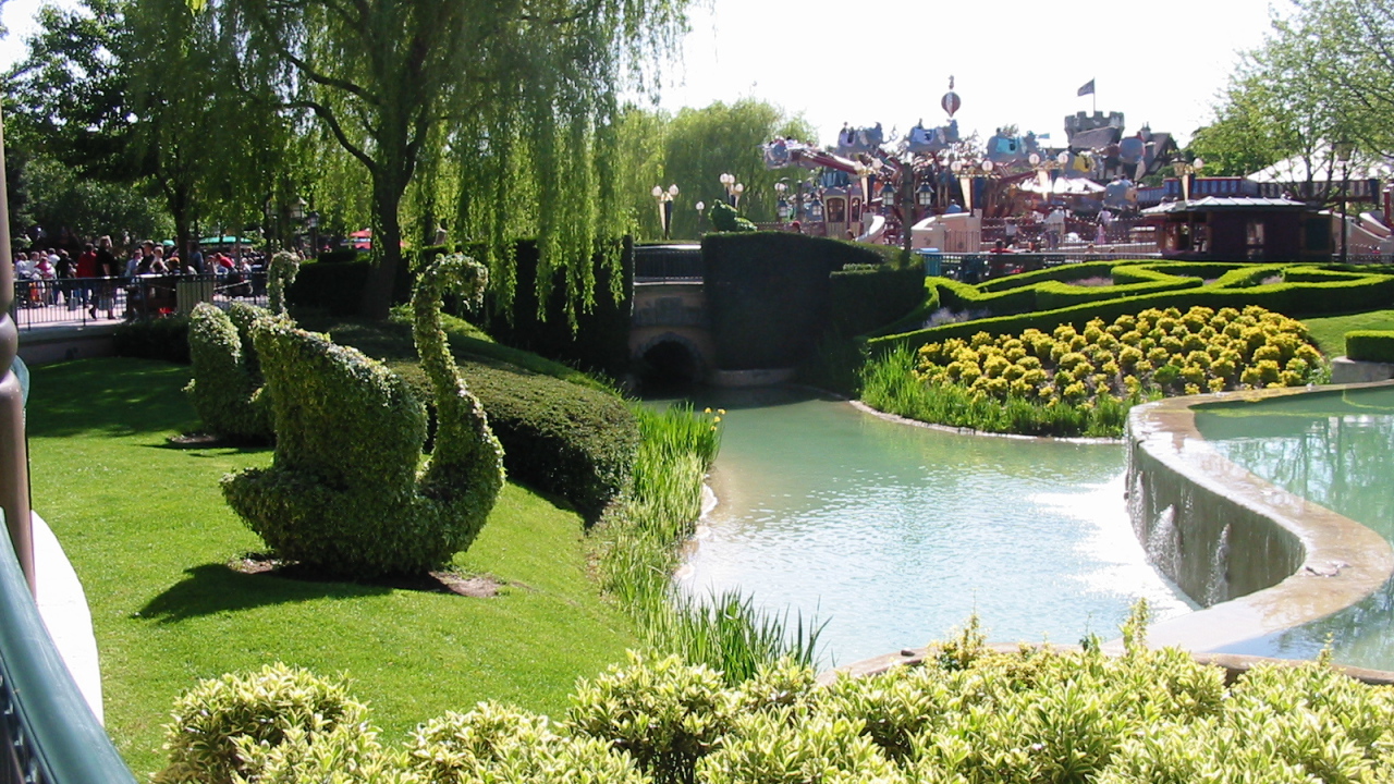 Живые скульптуры в Диснейленде, Франция