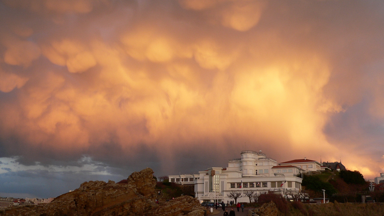 Красивый вид на курорте Биарриц, Франция