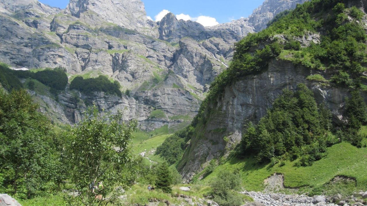 Скалы на горнолыжном курорте Самоен, Франция