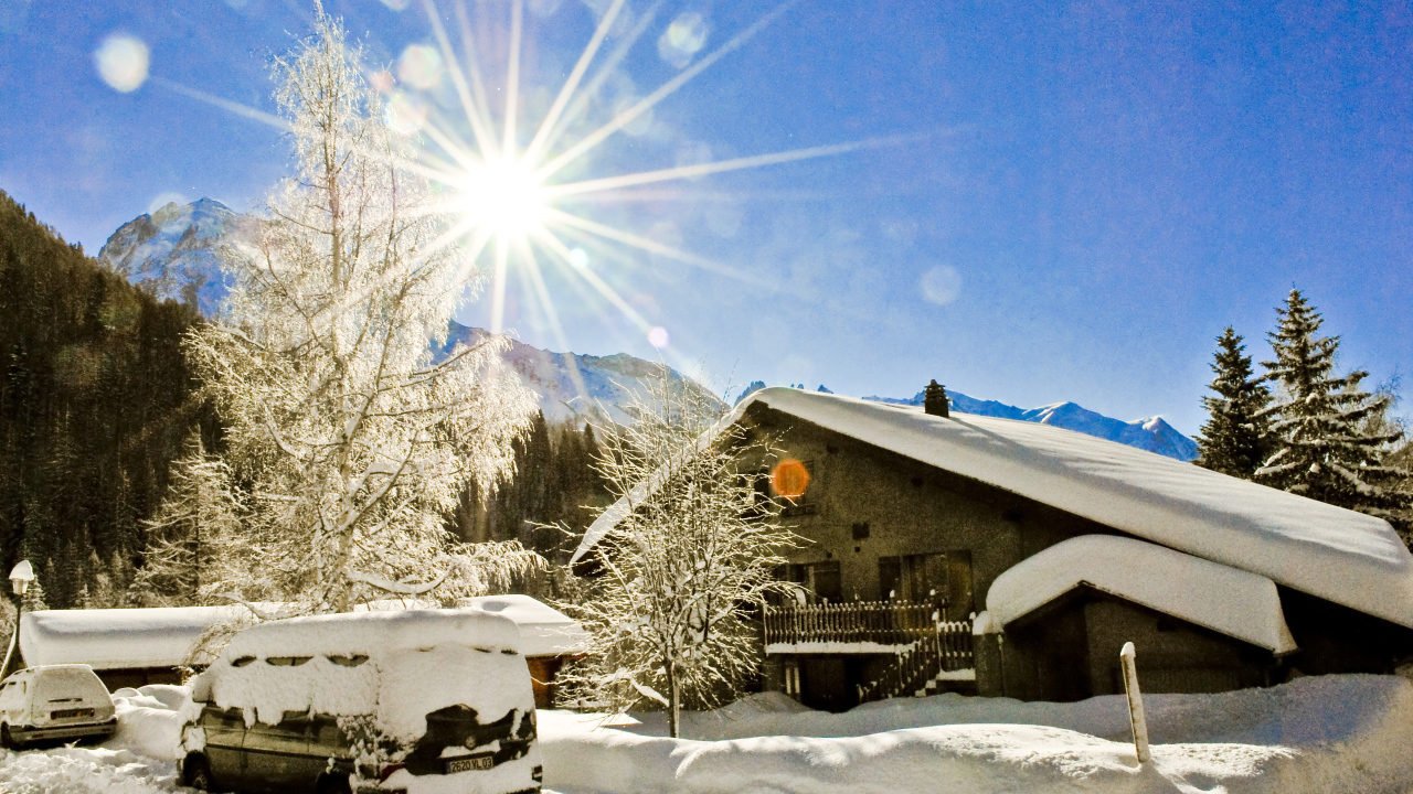 Солнце на курорте Шамони, Франция