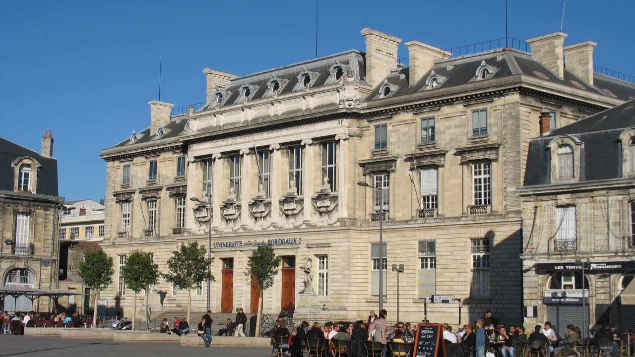 Университет в Бордо, Франция