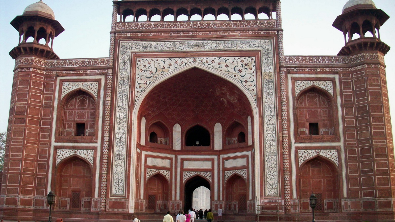 Известные мечети в Агре