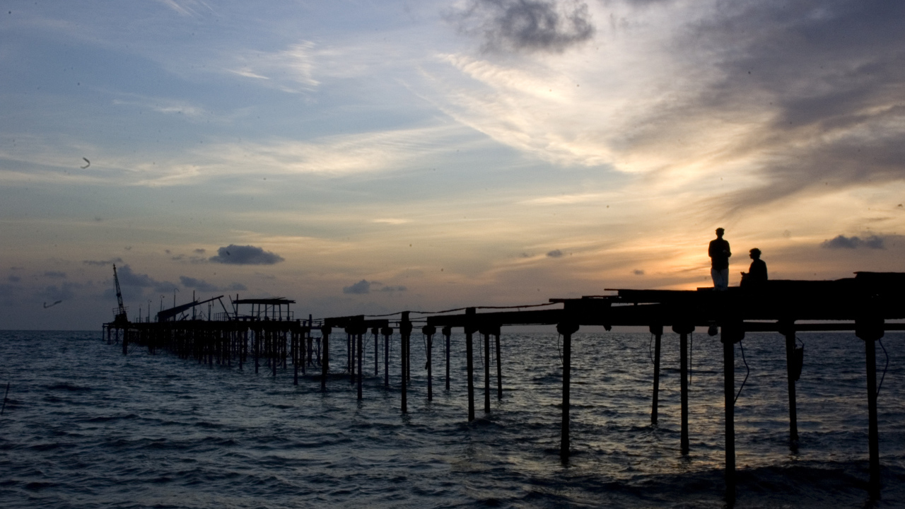 Отдых на пляже в Алапуже