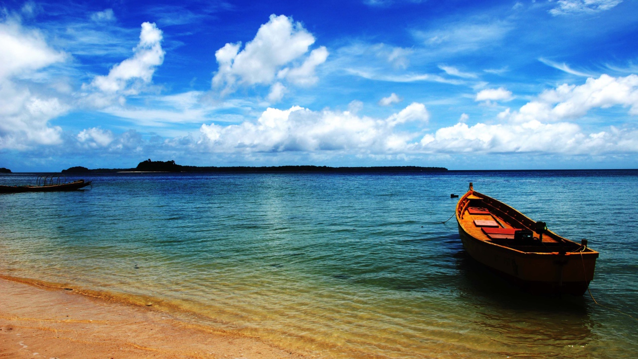 Чудесные пляжи и лодка на Андамских островах