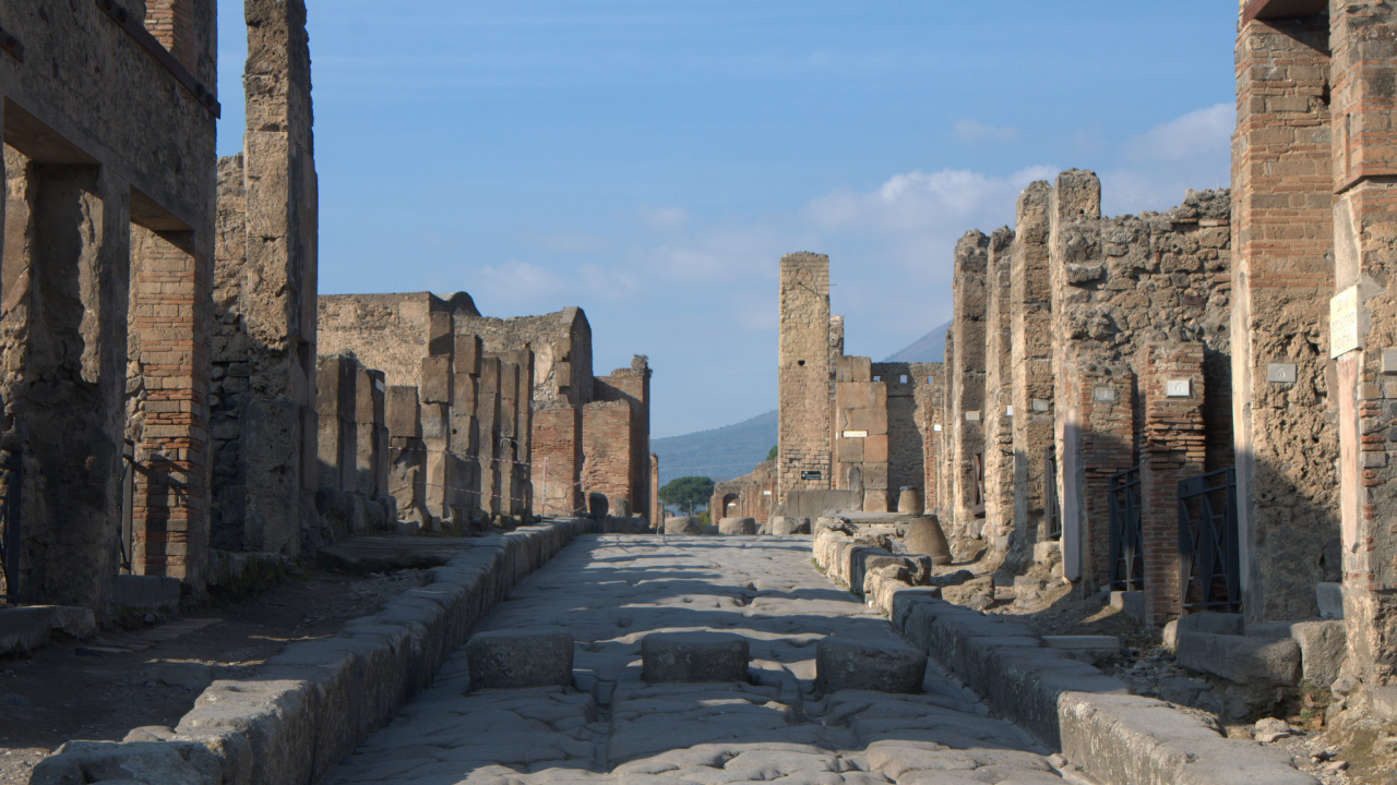 Древняя улица в Помпеях, Италия