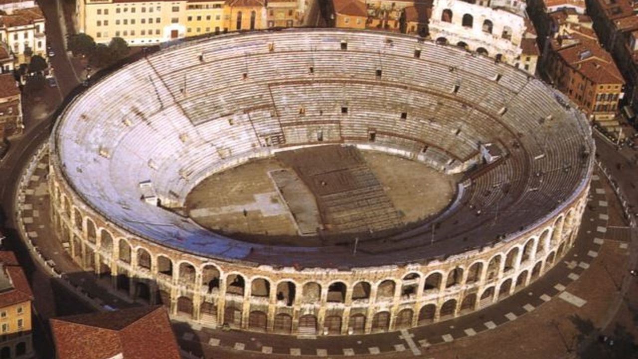 Арена в Вероне, Италия