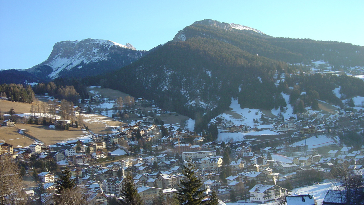 Панорама на курорте Ортизей, Италия