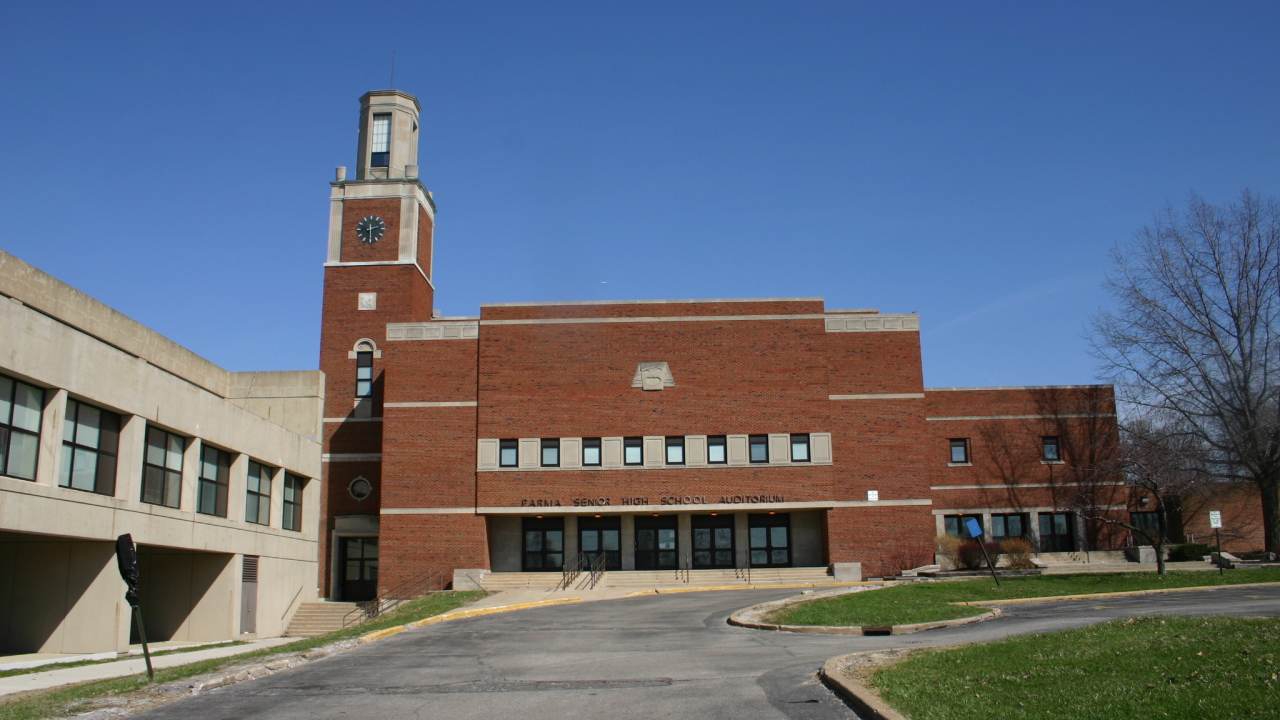 Школа в Парме, Италия