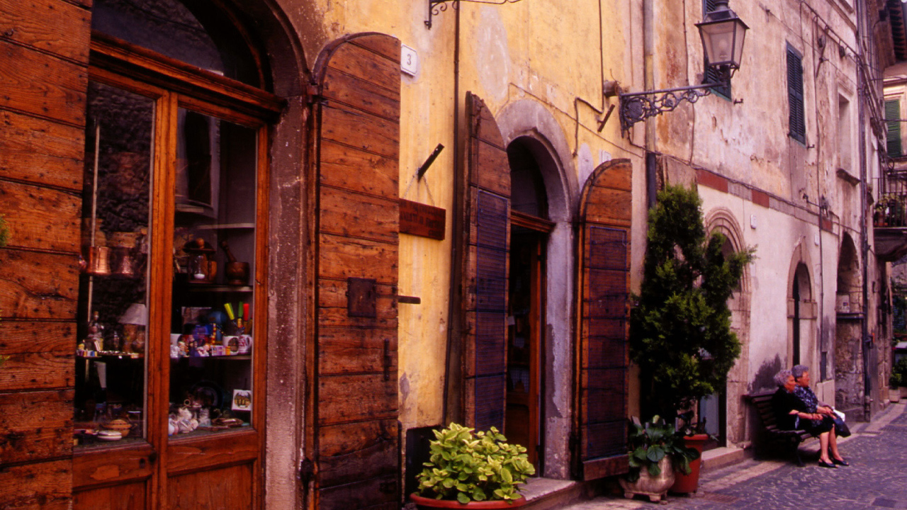 Магазин на курорте Фьюджи, Италия