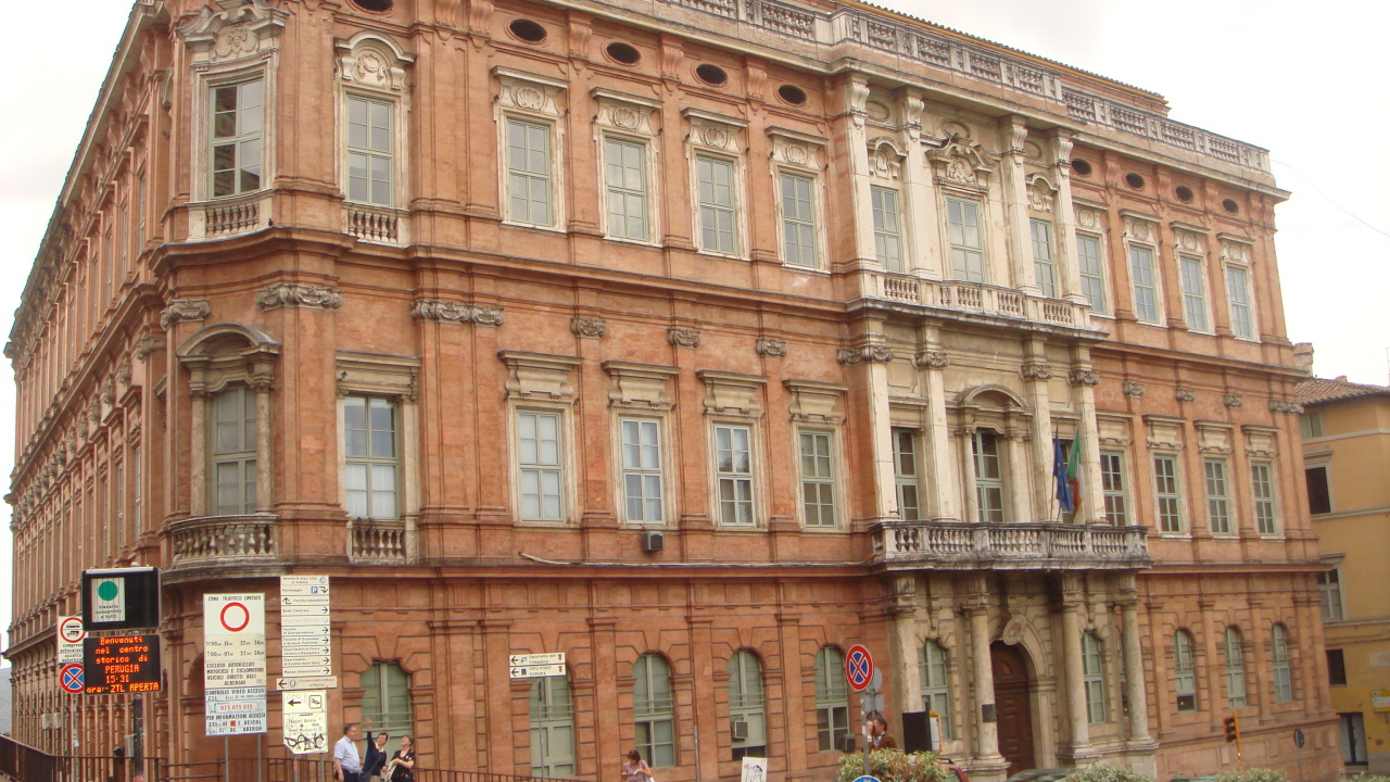 Университет в Перудже, Италия