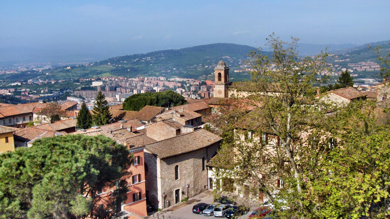 Вид с холма в Перудже, Италия